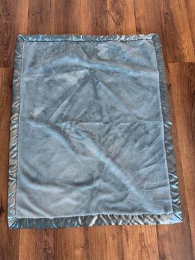 Cloud island Plush Baby Blanket with Satin Trim -  Blue - teal - blue